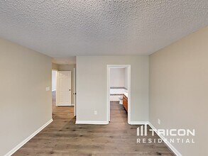 10879 Muddy River Rd in Indianapolis, IN - Building Photo - Building Photo