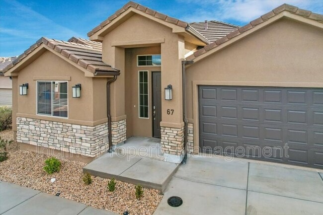 2261 S Tonaquint Dr in Saint George, UT - Building Photo - Building Photo