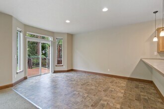 10015-10017 N Whitworth Dr in Spokane, WA - Building Photo - Building Photo