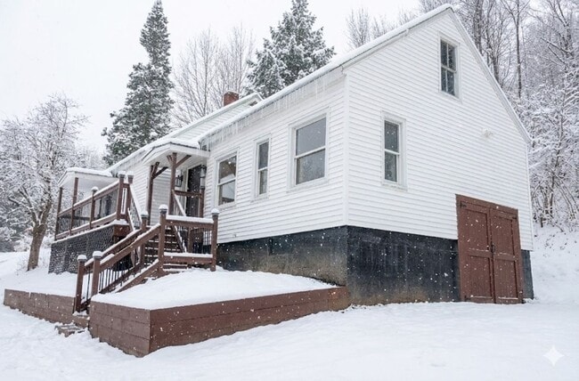 228 Cavendish Gulf Rd in Cavendish, VT - Building Photo - Building Photo