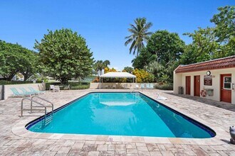 1707 Consulate Pl in West Palm Beach, FL - Building Photo - Building Photo