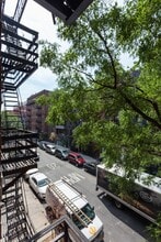521 E 5th St in New York, NY - Foto de edificio - Building Photo