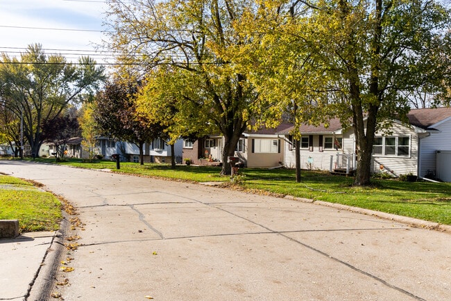 Apartments for rent in Carbon Cliff, IL