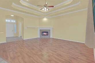 2222 Heads Ln in Carrollton, TX - Building Photo - Building Photo