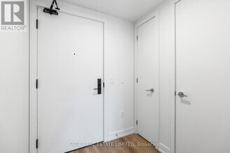 1 Jarvis St in Hamilton, ON - Building Photo - Building Photo