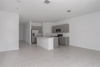 11735 Glenside Ter in Palmetto, FL - Building Photo - Building Photo