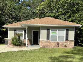 2346 Somerset Rd in Jacksonville, FL - Building Photo