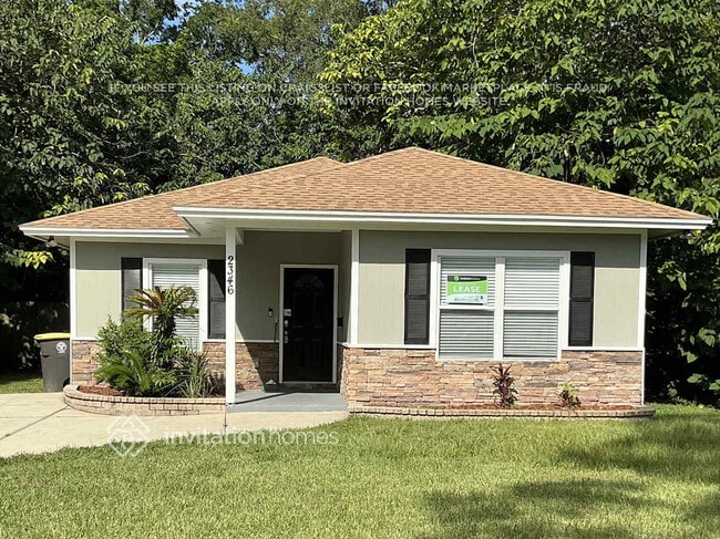 property at 2346 Somerset Rd