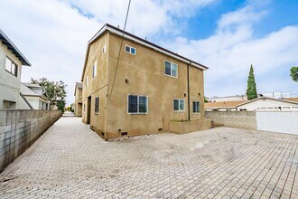 2833 1/2 E 6th St in Los Angeles, CA - Building Photo - Building Photo