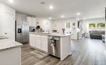 9768 MilleeLoop in Pensacola, FL - Building Photo - Building Photo