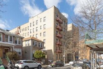 130 Avenue P in Brooklyn, NY - Building Photo - Building Photo