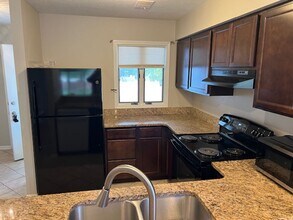 2850 Sand Run Pkwy in Fairlawn, OH - Building Photo - Building Photo