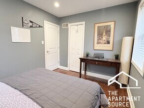 8108 S 85th Ave in Justice, IL - Foto de edificio - Building Photo