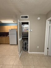 1525 NW 19th Terrace in Miami, FL - Building Photo - Building Photo