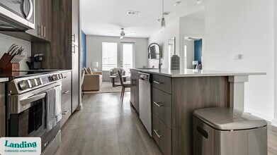 7106 Culebra Commons in San Antonio, TX - Building Photo - Building Photo