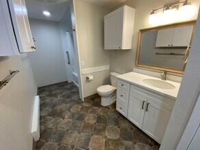 1701 B Aliak Dr, Unit Unit 3 in Kenai, AK - Building Photo - Building Photo