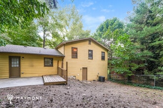 2439 Hewatt Rd in Snellville, GA - Building Photo - Building Photo
