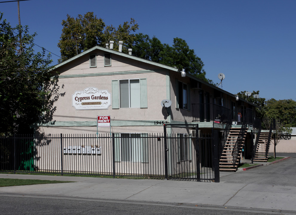 Cypress Gardens Apartments in Riverside, CA - Foto de edificio