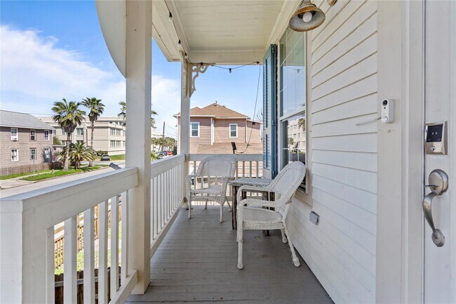 3615 1/2 Ursuline St in Galveston, TX - Building Photo - Building Photo