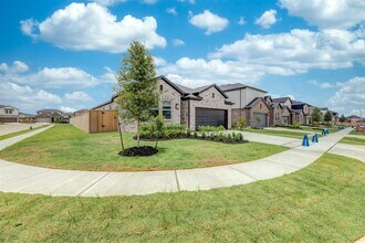 9711 Burlington Bristol Dr in Cypress, TX - Building Photo - Building Photo