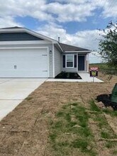 3991 Trail de Paris in New Braunfels, TX - Building Photo - Building Photo