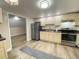 38 Starr Ave in Danbury, CT - Building Photo