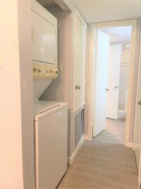 13014 Leader St photo'