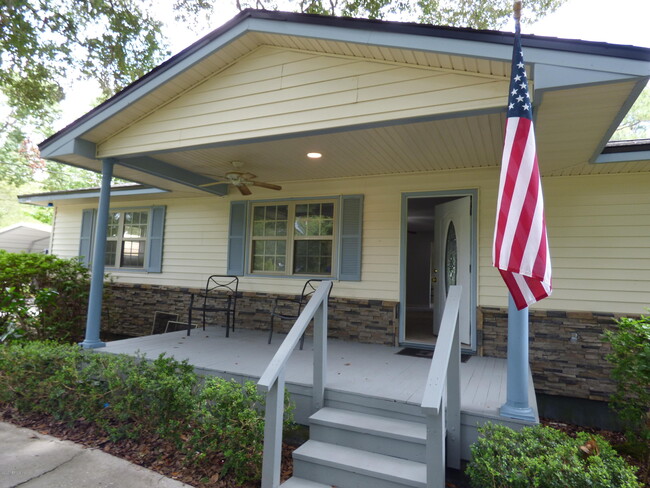 property at 13203 Yellow Bluff Rd