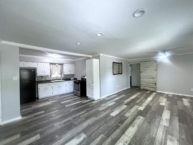 property at 409 Oscar St