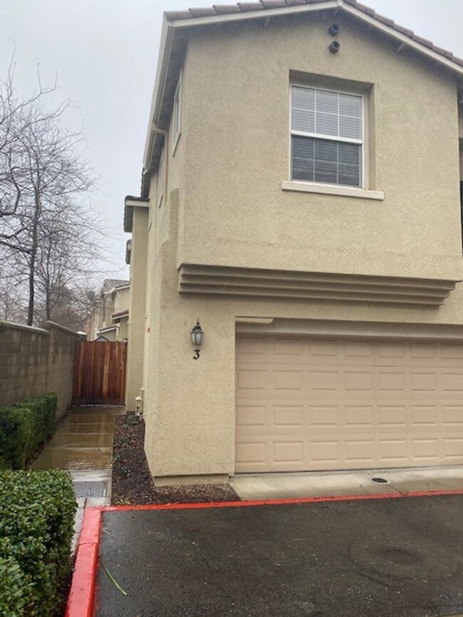 property at 3000 Sierra View Cir