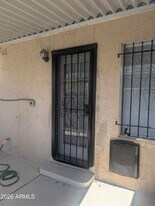 7126 N 19th Ave in Phoenix, AZ - Building Photo