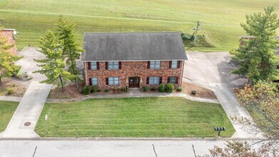 550 Circle Pine Dr, Unit 544 Circle Pine Drive in Jasper, IN - Building Photo - Building Photo