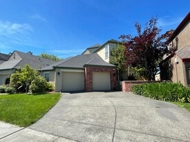 2148 Falcon Ridge Dr in Petaluma, CA - Building Photo