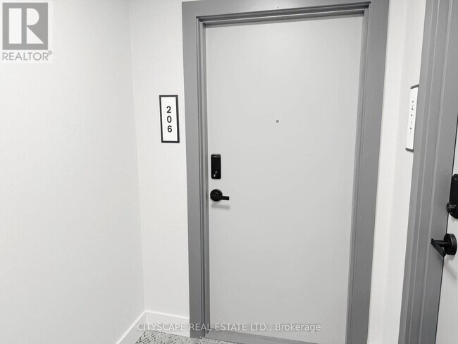 758 Dovercourt Rd in Toronto, ON - Building Photo - Building Photo