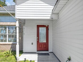 1061 Quail Hollow Dr in Mary Esther, FL - Building Photo - Building Photo