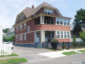 227-231-231 Edna Ave in Bridgeport, CT - Building Photo