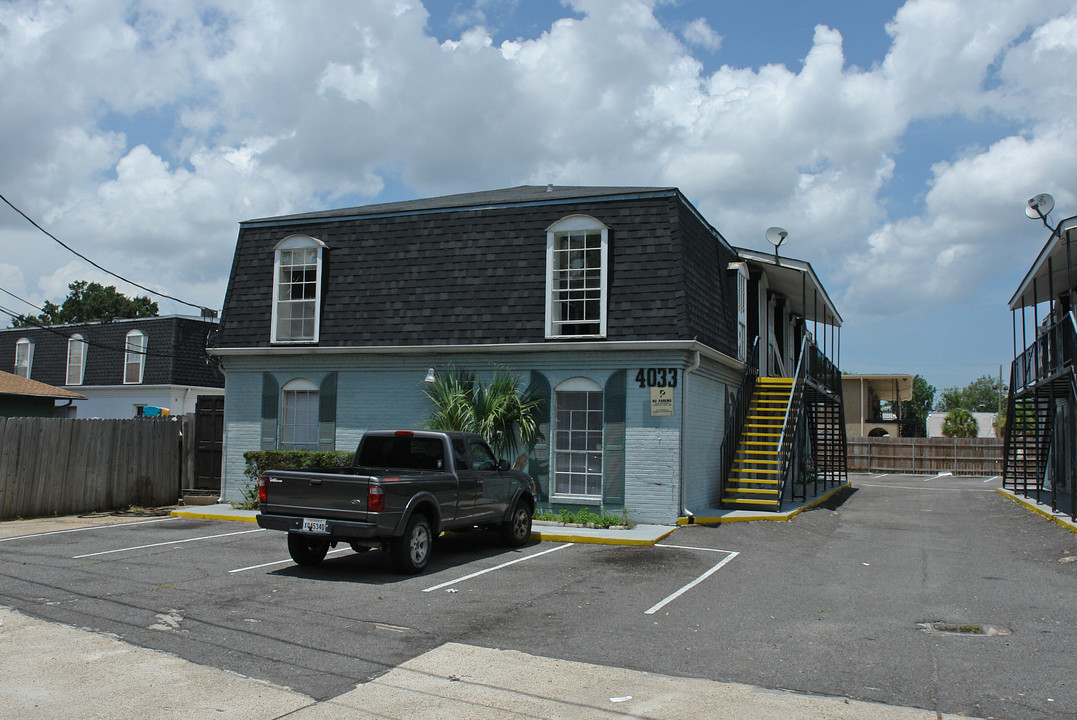 4033 Sanford St in Metairie, LA - Building Photo