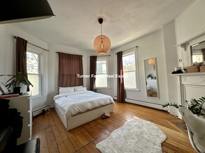 268 Broadway, Unit 1 in Cambridge, MA - Building Photo - Building Photo