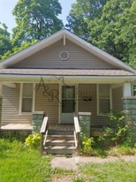 416 W Forest St in Pittsburg, KS - Building Photo