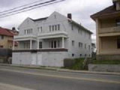 10-12 W Helena St in Dayton, OH - Foto de edificio - Building Photo