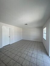 570 13th Pl in Vero Beach, FL - Building Photo - Building Photo