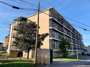 2325 Elliston Pl, Unit 409 in Nashville, TN - Building Photo - Building Photo