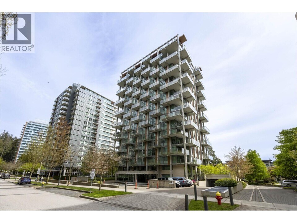 5782 Berton Ave in Vancouver, BC - Building Photo