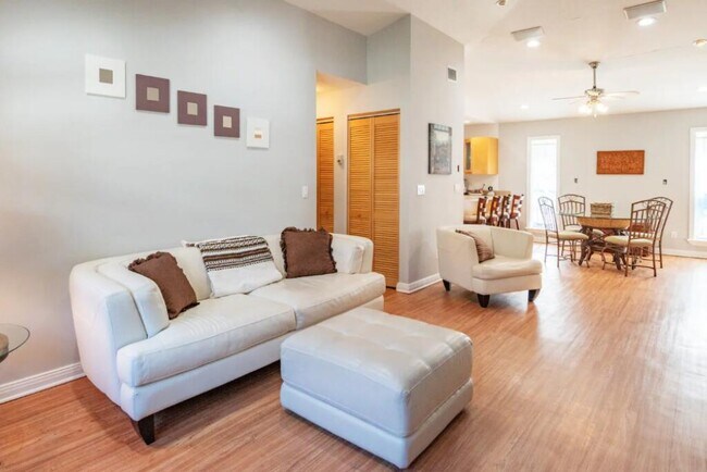 14079 Wellington Trace in Wellington, FL - Building Photo - Building Photo