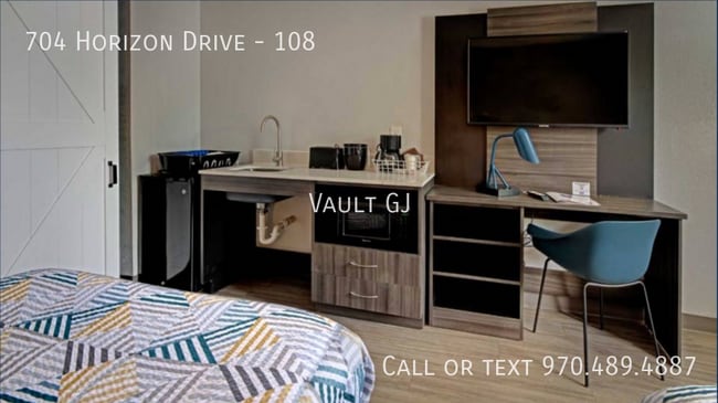 property at 704 Horizon Dr