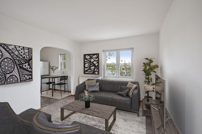 483 W Lynnhurst Ave in St. Paul, MN - Building Photo - Building Photo