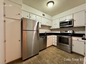 3802 Warwick Blvd in Kansas City, MO - Building Photo