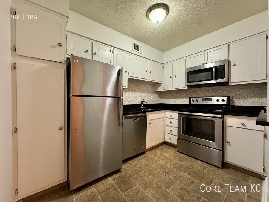 3802 Warwick Blvd in Kansas City, MO - Foto de edificio