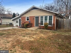 1006 Fairway Ave in Glen Burnie, MD - Building Photo