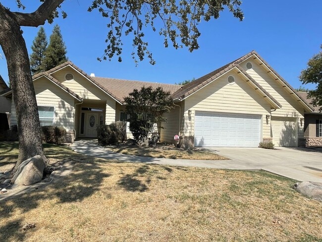 608 W Evergreen Ct